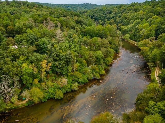 110 Novena Court, Ellijay, GA 30540