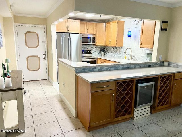 2711 N Halifax Ave Apt 461, Daytona Beach, FL 32118