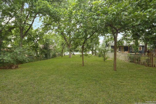 539 E Huisache, San Antonio, TX 78212