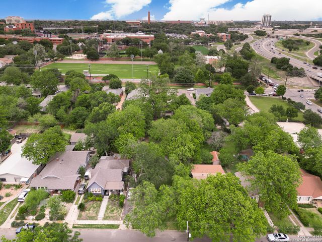 539 E Huisache, San Antonio, TX 78212