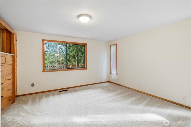 77 Sudden Valley Drive, Bellingham, WA 98229