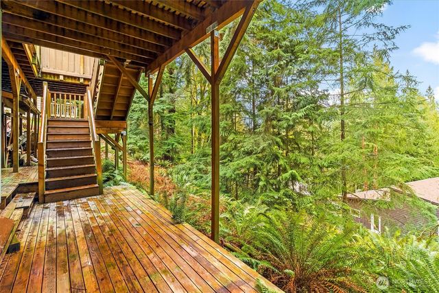 77 Sudden Valley Drive, Bellingham, WA 98229