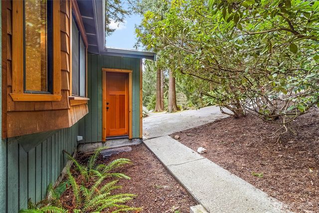 77 Sudden Valley Drive, Bellingham, WA 98229