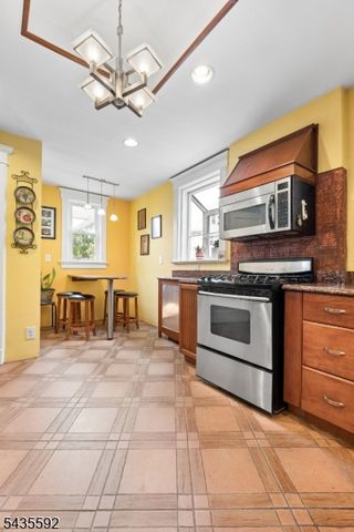 276 E 32Nd St, Paterson City, NJ 07504