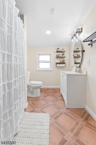 276 E 32Nd St, Paterson City, NJ 07504