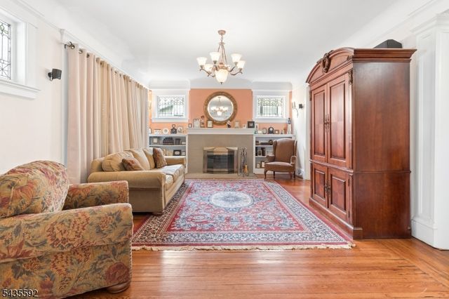 276 E 32Nd St, Paterson City, NJ 07504