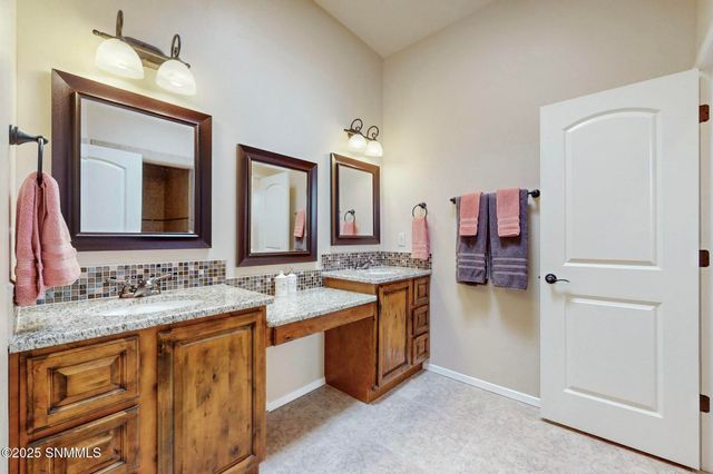 1009 Calle Griega, Las Cruces, NM 88011