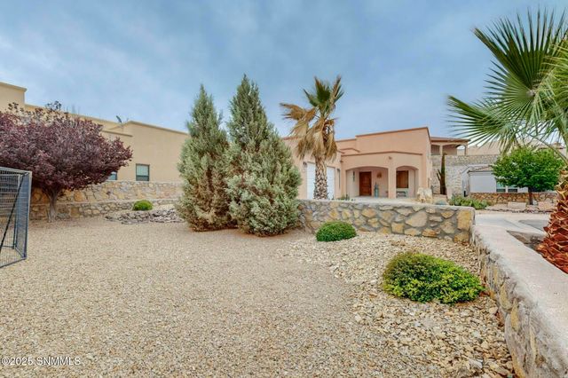 1009 Calle Griega, Las Cruces, NM 88011