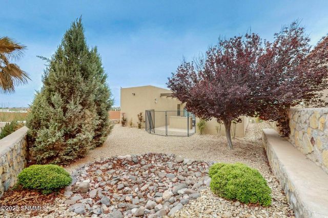 1009 Calle Griega, Las Cruces, NM 88011