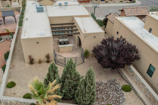 1009 Calle Griega, Las Cruces, NM 88011