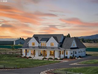 370 TULIP Ln, Woodland, WA 98674