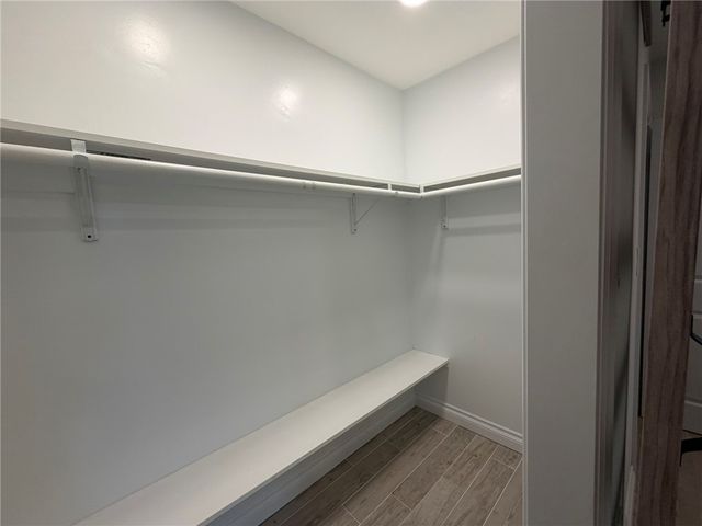 1000 W Macarthur 137, Santa Ana, CA 92707