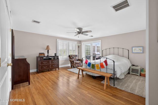 20 Bayonne Avenue, Monmouth Beach, NJ 07750