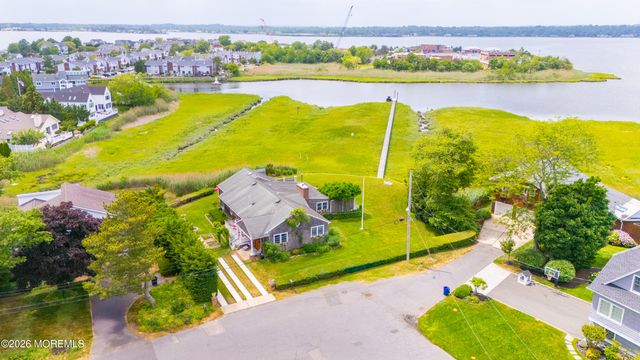 20 Bayonne Avenue, Monmouth Beach, NJ 07750