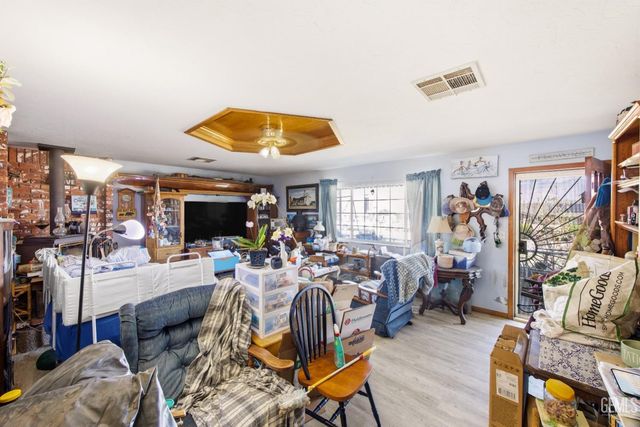 6600 Laurel Avenue, Lake Isabella, CA 93240