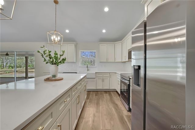 11983 W Appletree Place, Crystal River, FL 34428