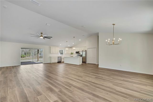 11983 W Appletree Place, Crystal River, FL 34428