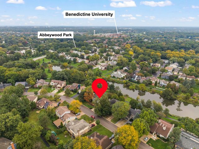 2256 Ridgewood Road, Lisle, IL 60532