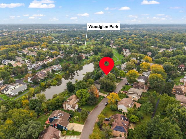 2256 Ridgewood Road, Lisle, IL 60532