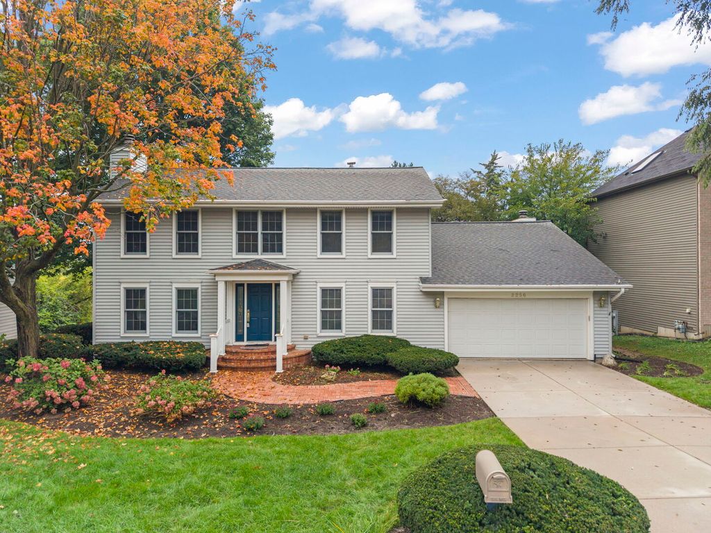 2256 Ridgewood Road, Lisle, IL 60532