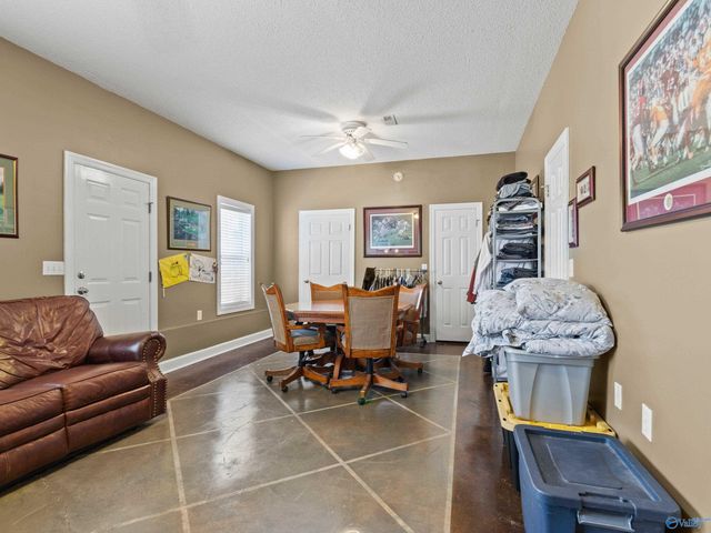 50 Pendleton Drive, Guntersville, AL 35976