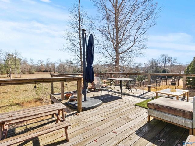 50 Pendleton Drive, Guntersville, AL 35976