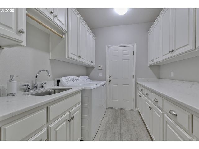 10930 Sw EVANS Ct, Tualatin, OR 97062