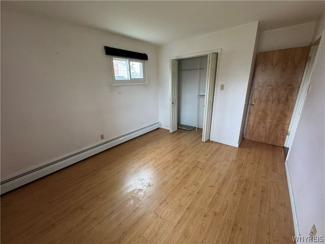 27 Woodlee Lane, Grand Island, NY 14072