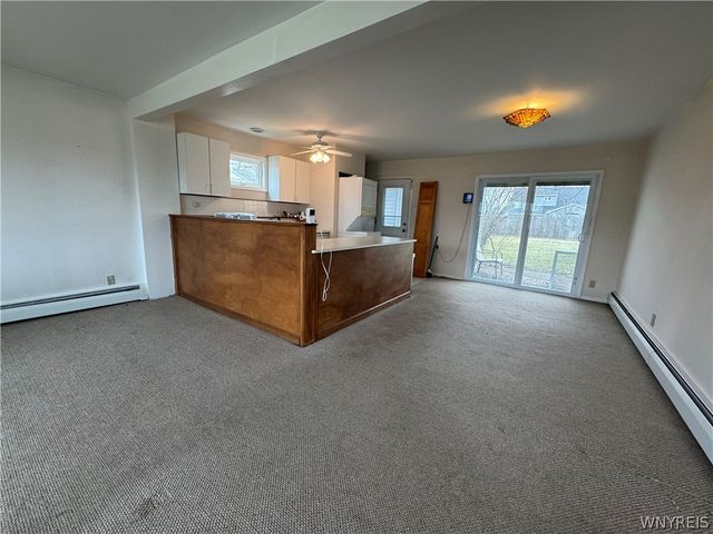 27 Woodlee Lane, Grand Island, NY 14072