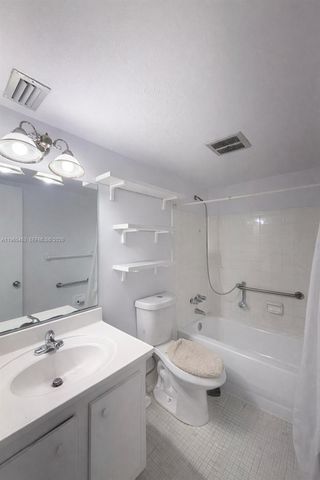 7955 NW 5th Ct 103, Margate, FL 33063