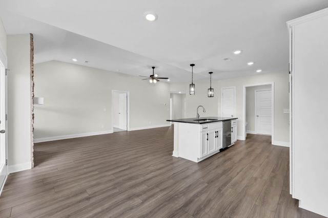 361 Galway Dr, Clarksville, TN 37042