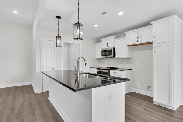 361 Galway Dr, Clarksville, TN 37042