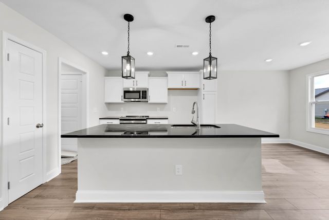 361 Galway Dr, Clarksville, TN 37042