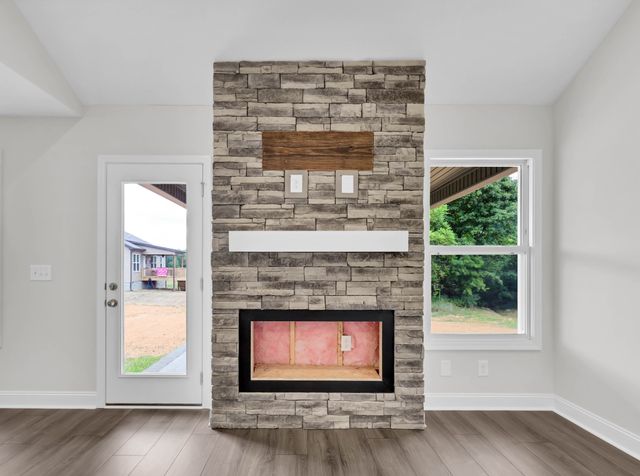 361 Galway Dr, Clarksville, TN 37042