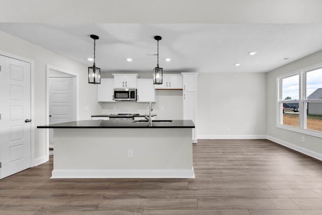 361 Galway Dr, Clarksville, TN 37042