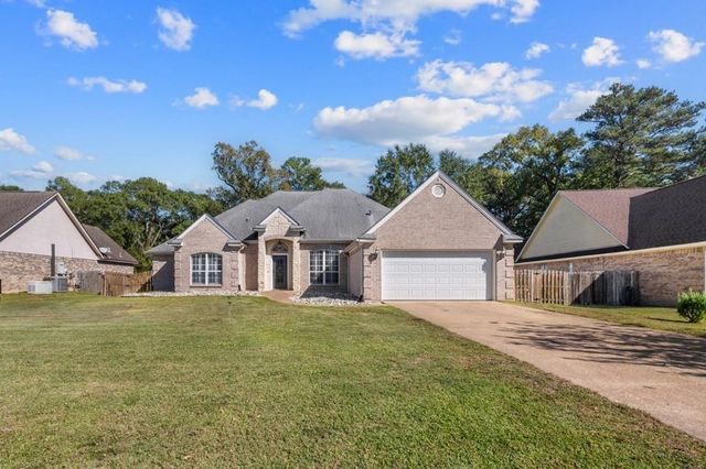 365 Copperfield Loop, Lufkin, TX 75904