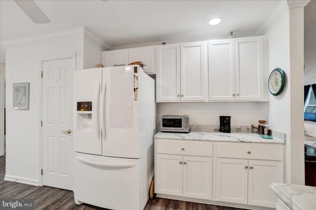 233 EQUINE CV, Red Lion, PA 17356