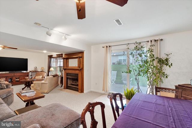233 EQUINE CV, Red Lion, PA 17356