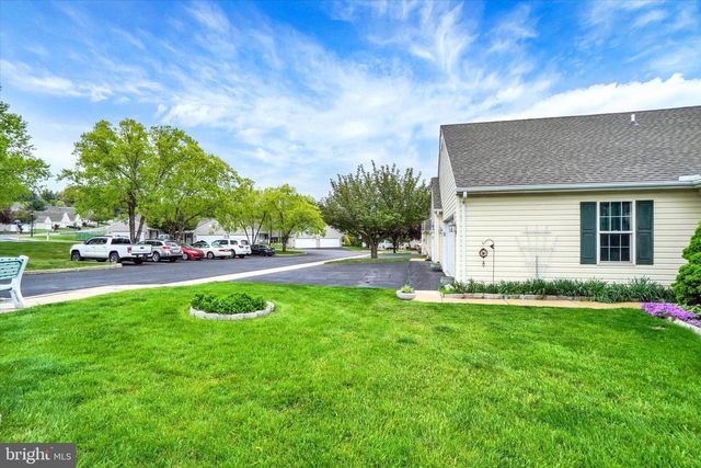 233 EQUINE CV, Red Lion, PA 17356