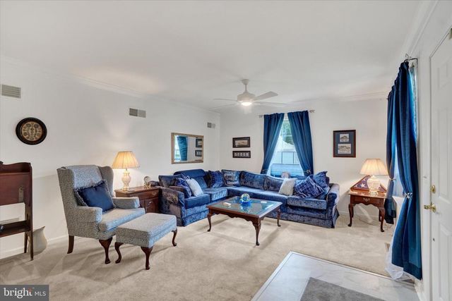 233 EQUINE CV, Red Lion, PA 17356