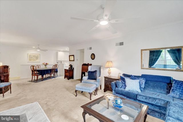 233 EQUINE CV, Red Lion, PA 17356