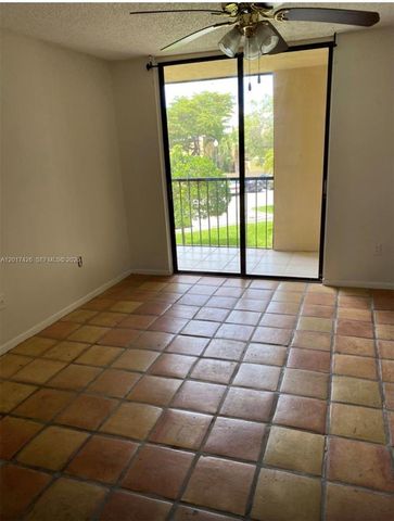 8035 SW 107th Ave 203, Miami, FL 33173