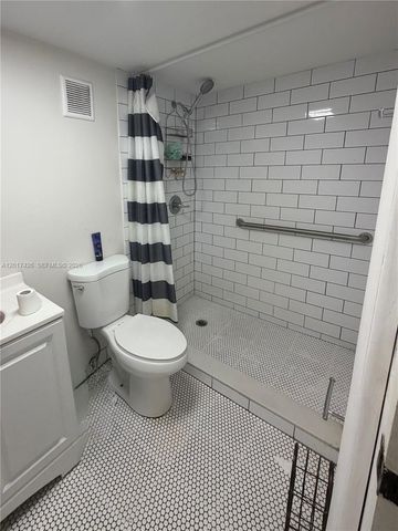 8035 SW 107th Ave 203, Miami, FL 33173
