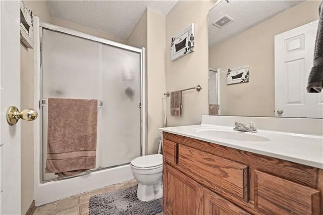 18713 Primrose Street, Smithville, MO 64089