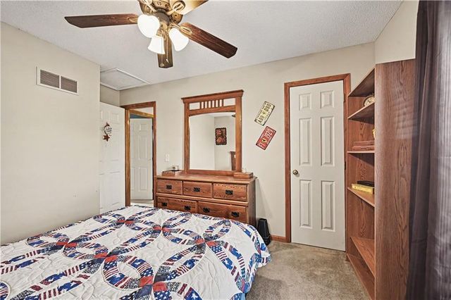 18713 Primrose Street, Smithville, MO 64089
