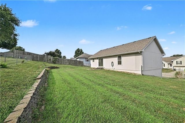 18713 Primrose Street, Smithville, MO 64089