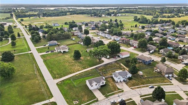 18713 Primrose Street, Smithville, MO 64089
