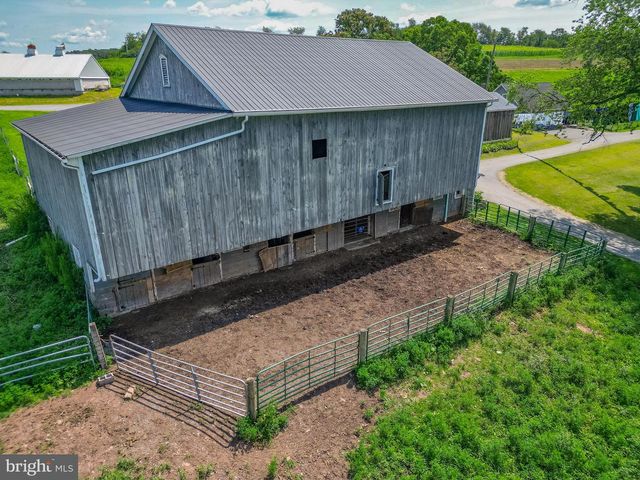 103 POND LN, Middleburg, PA 17842