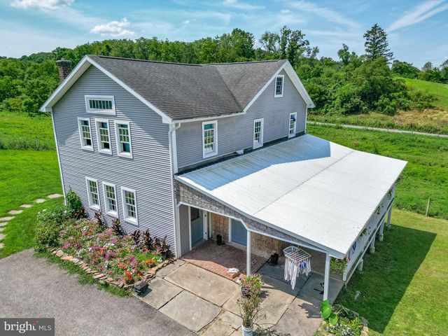 103 POND LN, Middleburg, PA 17842