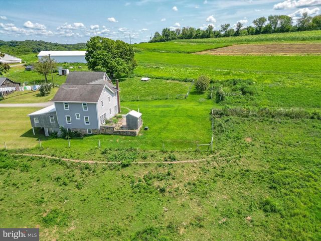 103 POND LN, Middleburg, PA 17842